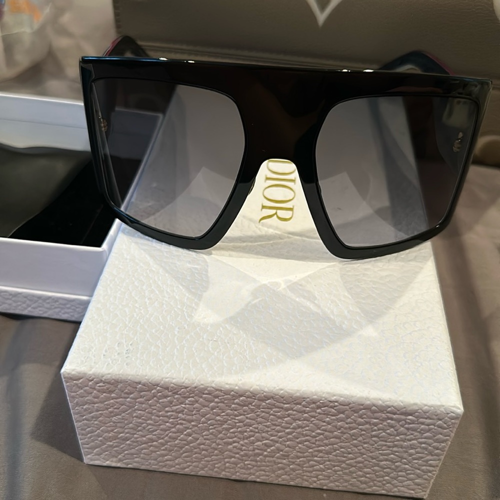 Authentic like new Dior Black Women's Sunglasses mask over sized